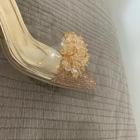 MNM Fashion Gold Heels - Picture 7 of 7